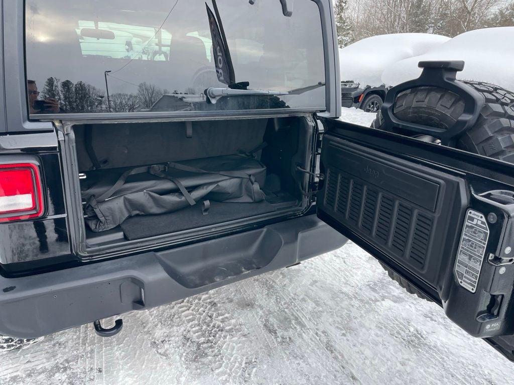 2022 Jeep Wrangler Willys