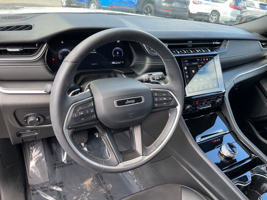 2023 Jeep Grand Cherokee Laredo