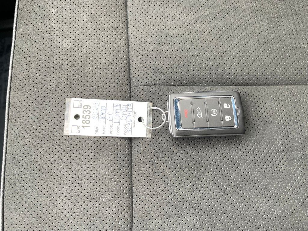 2025 Jeep Grand Cherokee Base