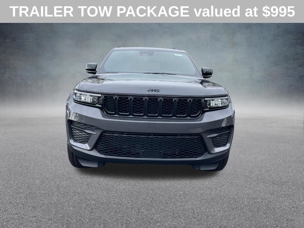 2025 Jeep Grand Cherokee Base