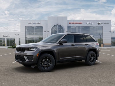 2025 Jeep Grand Cherokee Base