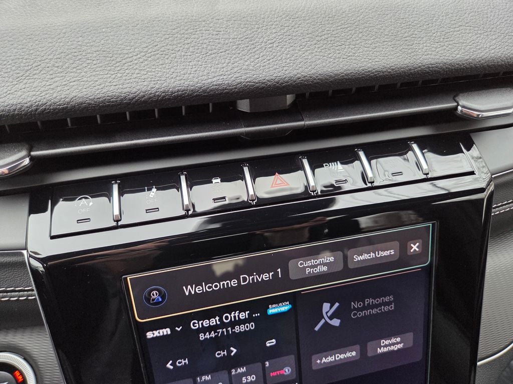 2025 Jeep Grand Cherokee Base