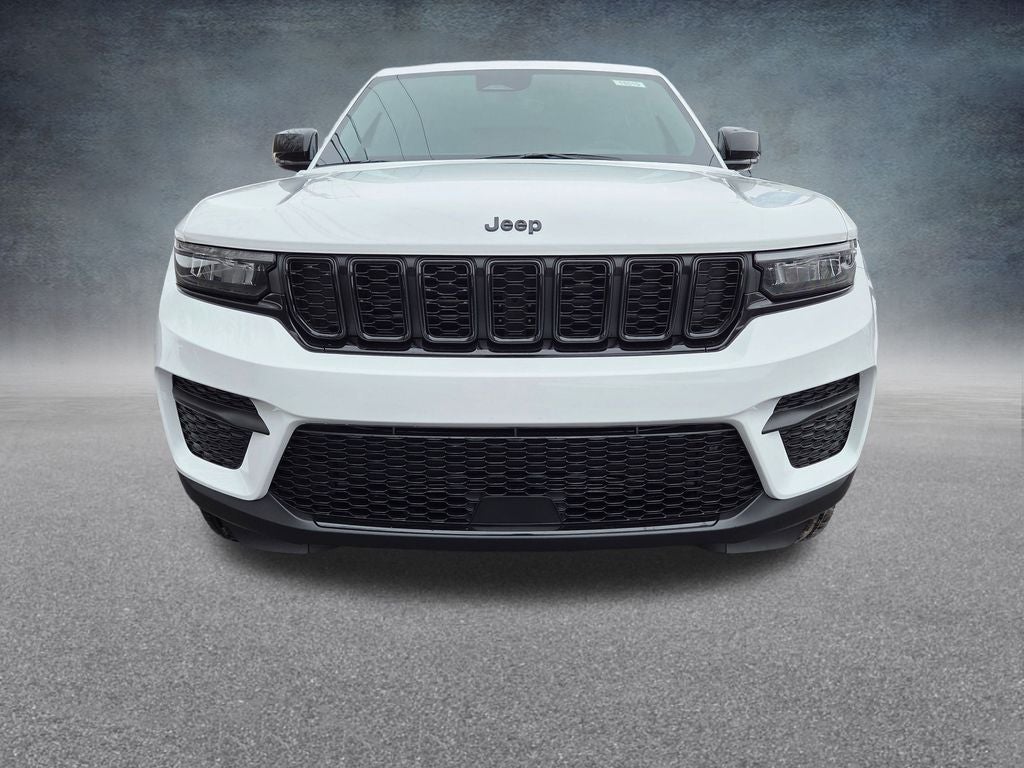 2025 Jeep Grand Cherokee Base