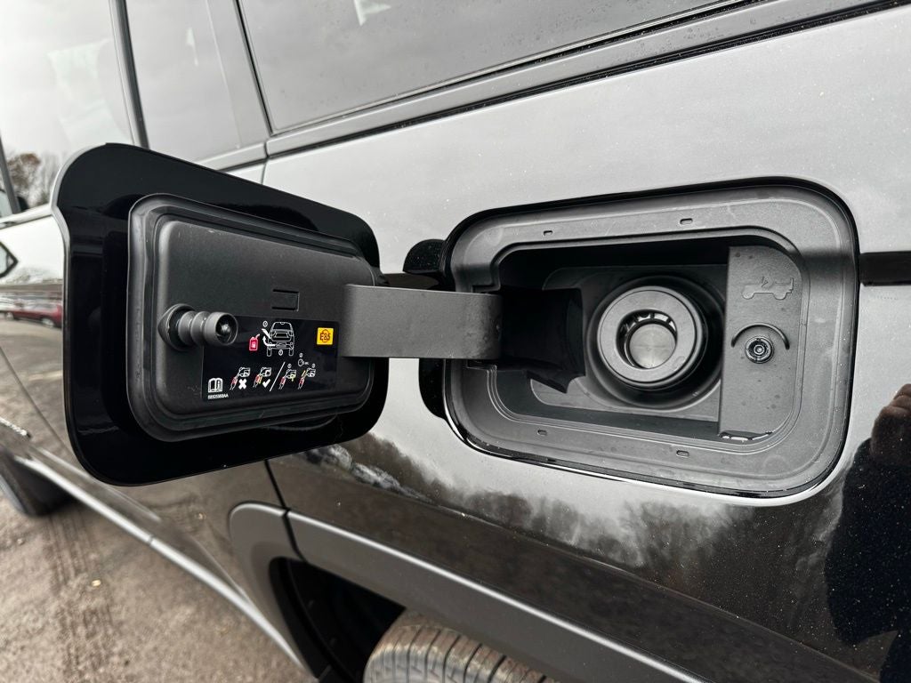 2025 Jeep Grand Cherokee Base