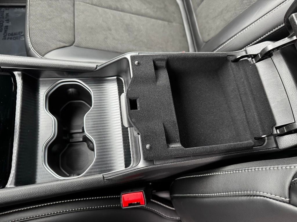 2025 Jeep Grand Cherokee Base