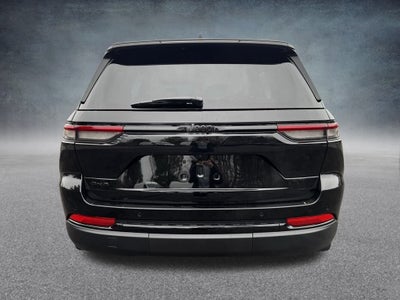 2025 Jeep Grand Cherokee Base