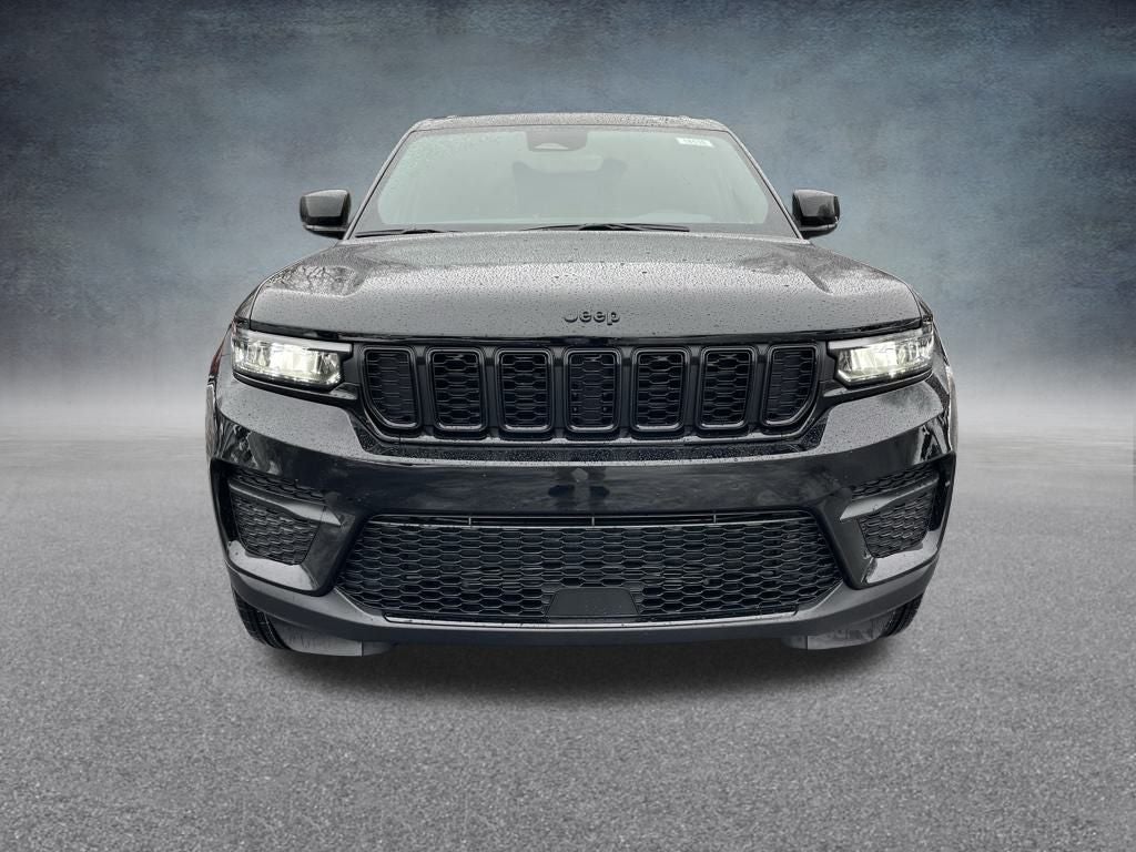 2025 Jeep Grand Cherokee Base
