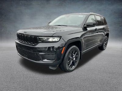 2025 Jeep Grand Cherokee Base