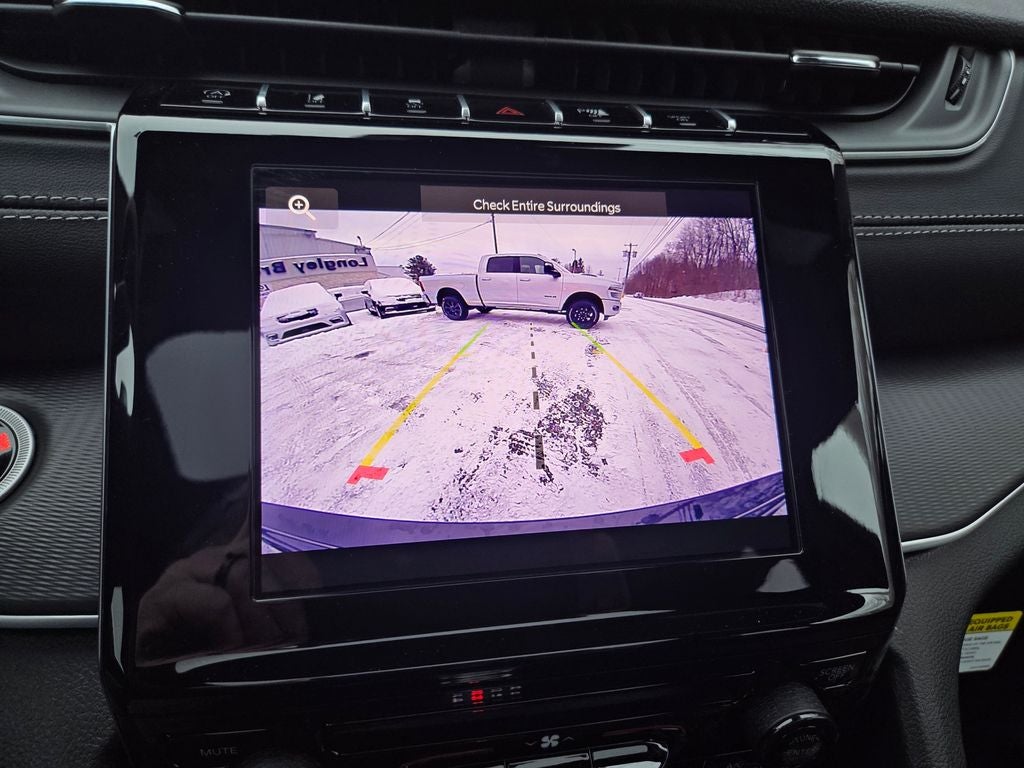 2025 Jeep Grand Cherokee Laredo X