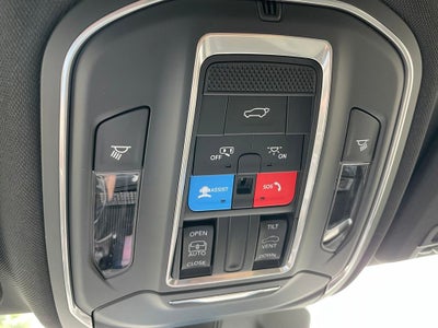 2026 Jeep Grand Cherokee Laredo Altitude