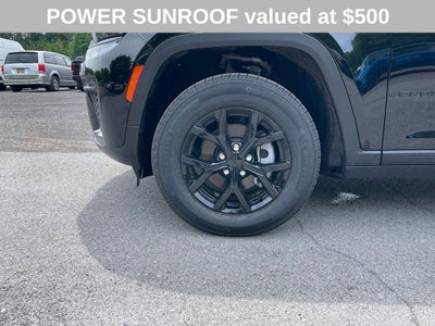 2026 Jeep Grand Cherokee Laredo Altitude
