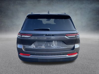 2026 Jeep Grand Cherokee Laredo