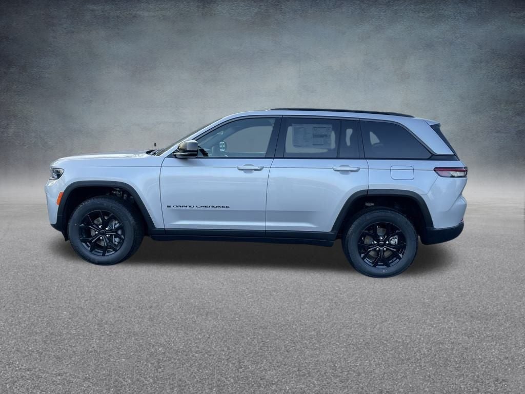 2026 Jeep Grand Cherokee Laredo