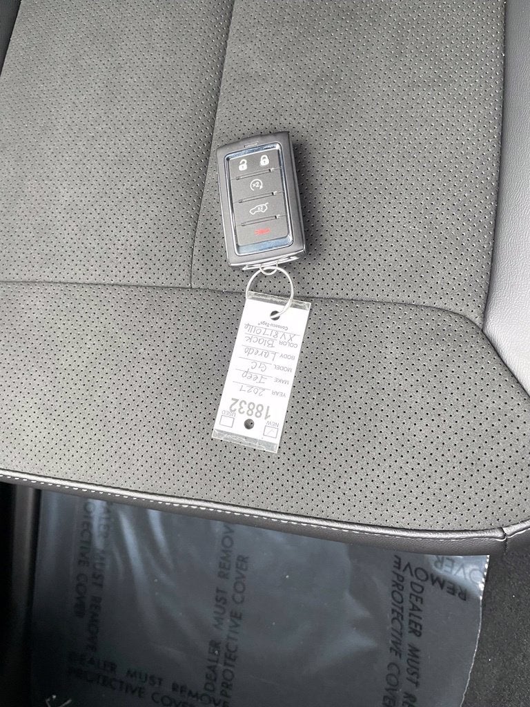 2027 Jeep Grand Cherokee Laredo Altitude