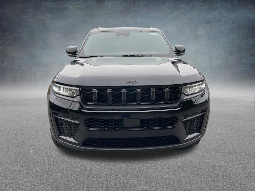 2027 Jeep Grand Cherokee Laredo Altitude