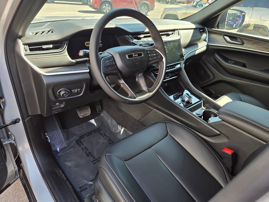 2026 Jeep Grand Cherokee Base