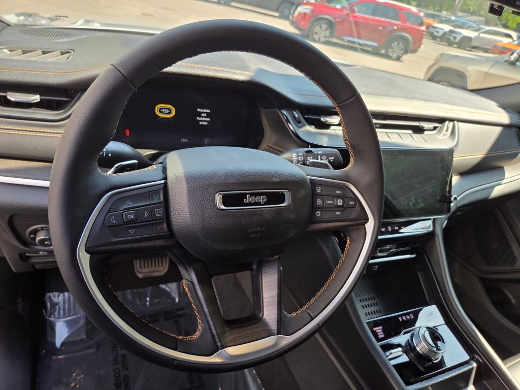 2026 Jeep Grand Cherokee Base
