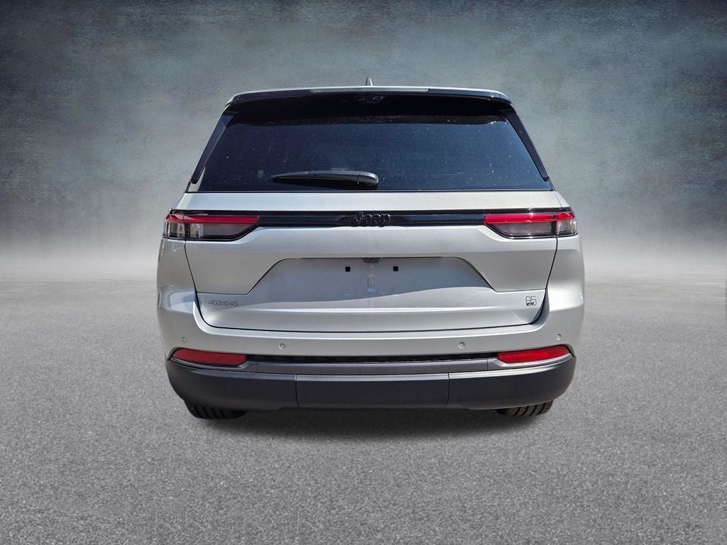 2026 Jeep Grand Cherokee Base