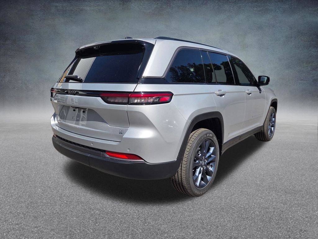 2026 Jeep Grand Cherokee Base