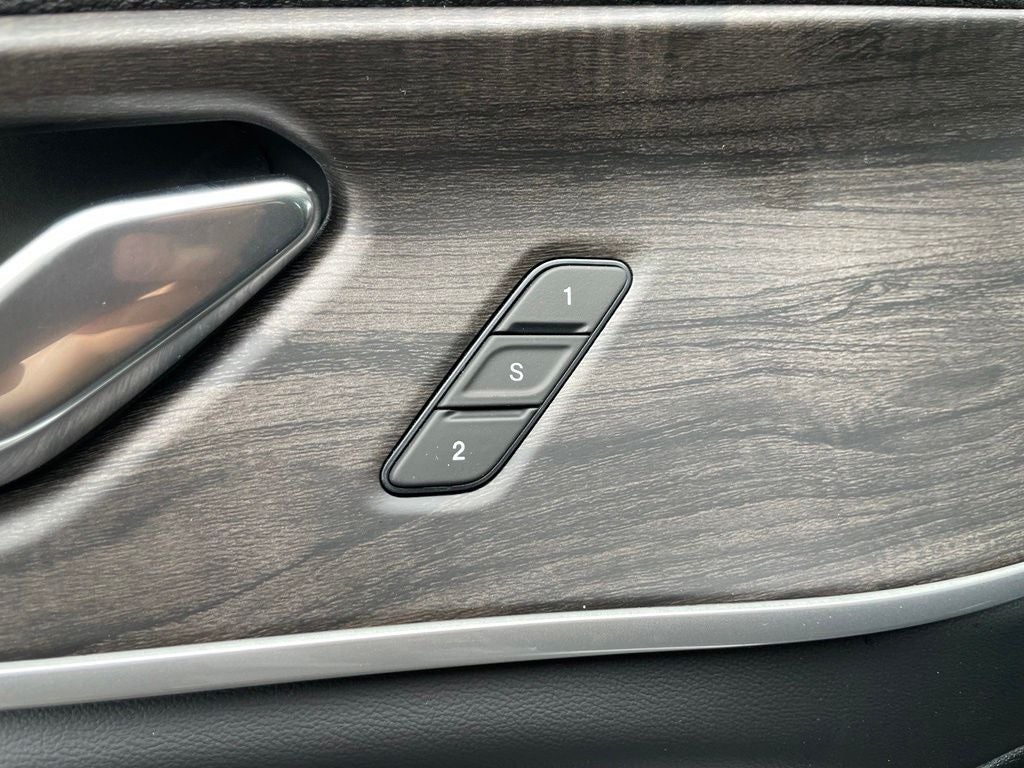 2026 Jeep Grand Cherokee Base