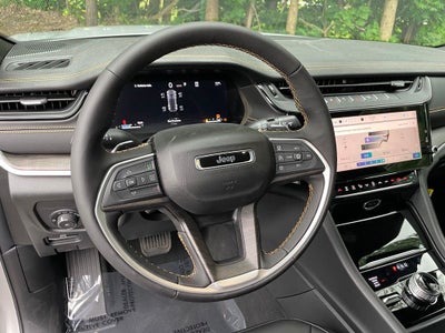 2026 Jeep Grand Cherokee Base
