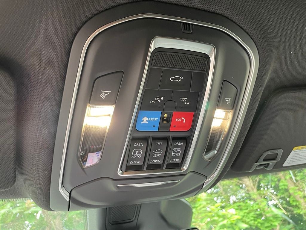 2026 Jeep Grand Cherokee Base