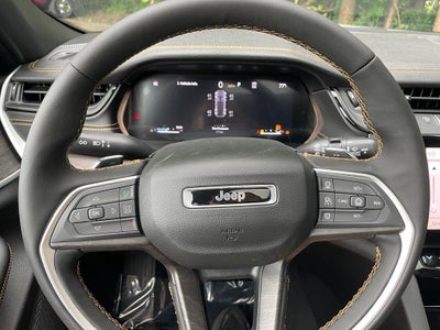 2026 Jeep Grand Cherokee Base