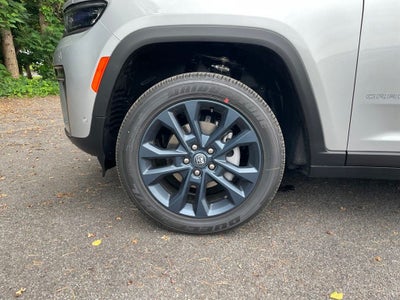 2026 Jeep Grand Cherokee Base