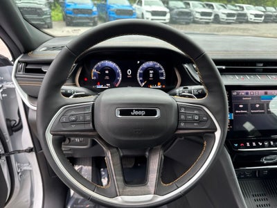 2026 Jeep Grand Cherokee Base