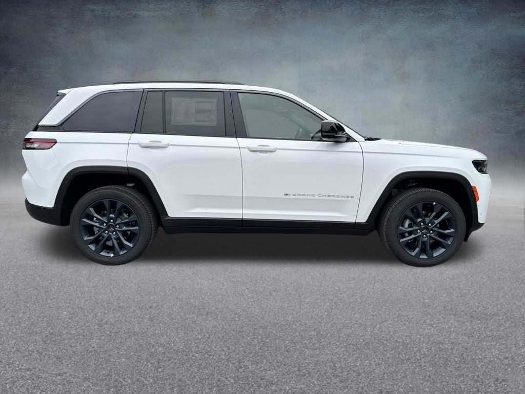 2026 Jeep Grand Cherokee Base