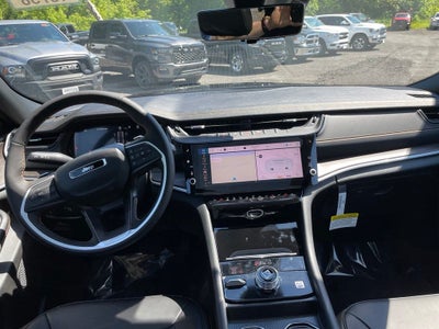 2026 Jeep Grand Cherokee Base