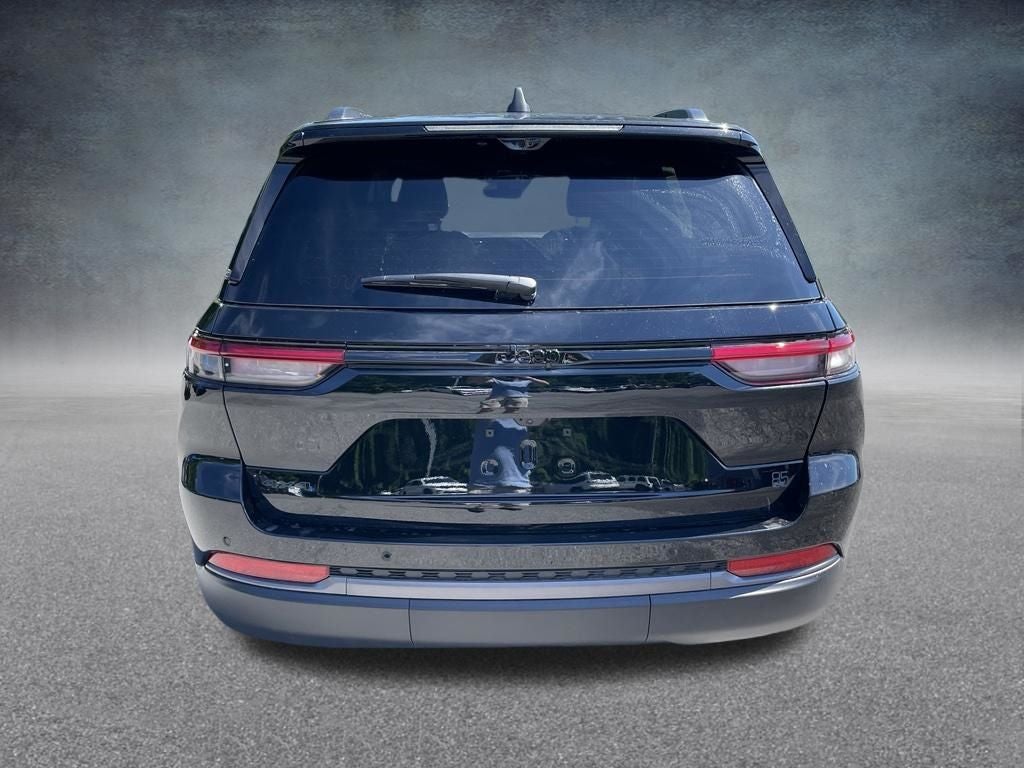 2026 Jeep Grand Cherokee Base