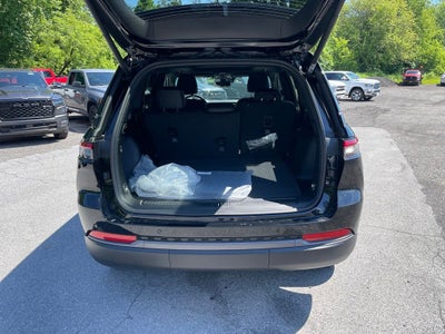 2026 Jeep Grand Cherokee Base