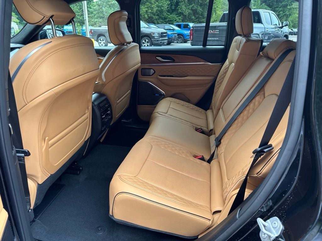 2025 Jeep Grand Cherokee Summit Reserve
