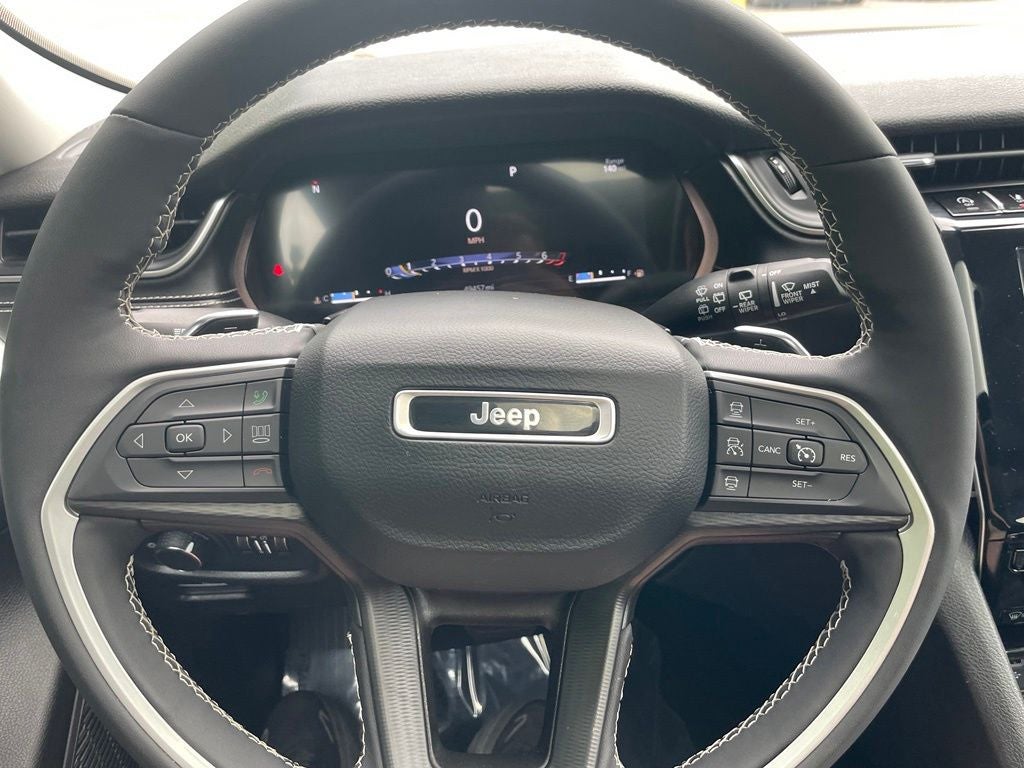 2023 Jeep Grand Cherokee L Laredo