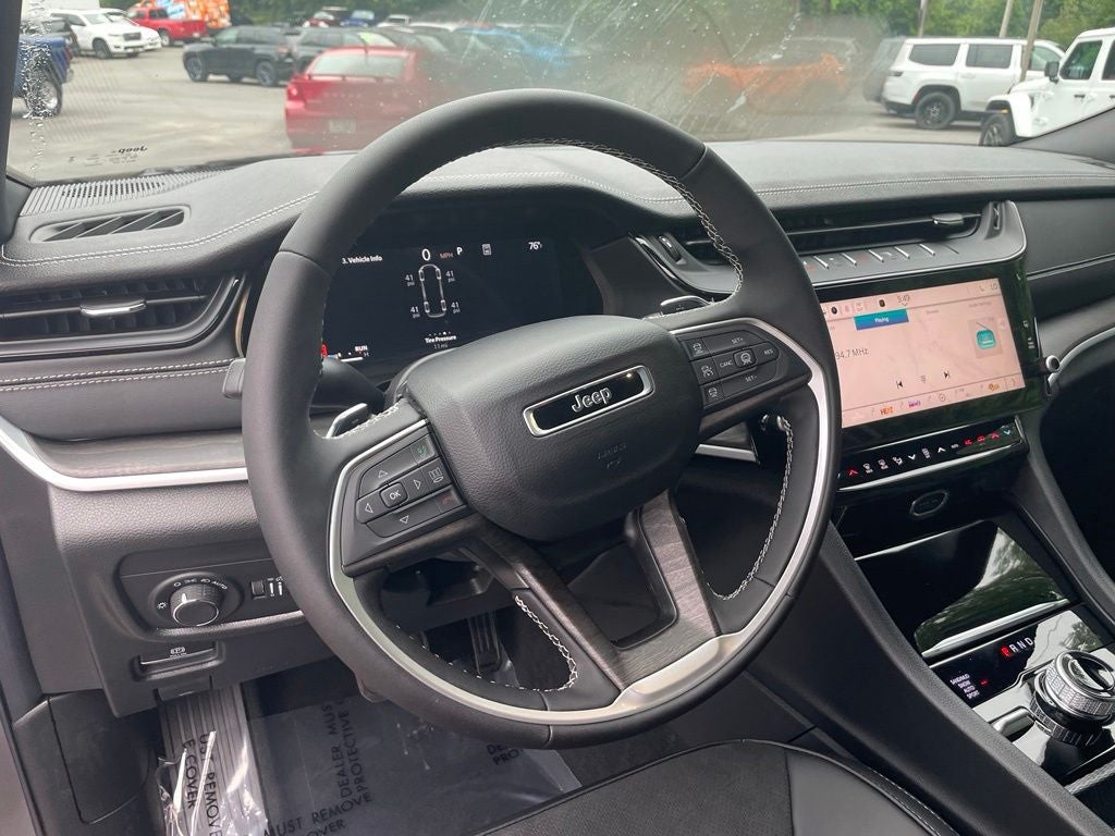 2026 Jeep Grand Cherokee L Laredo Altitude