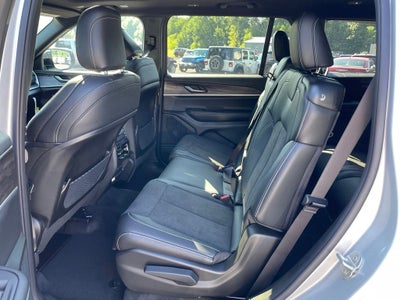2026 Jeep Grand Cherokee L Laredo Altitude