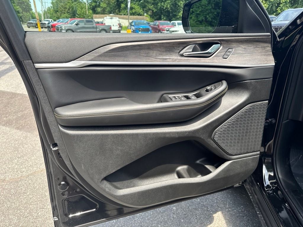 2026 Jeep Grand Cherokee L Base