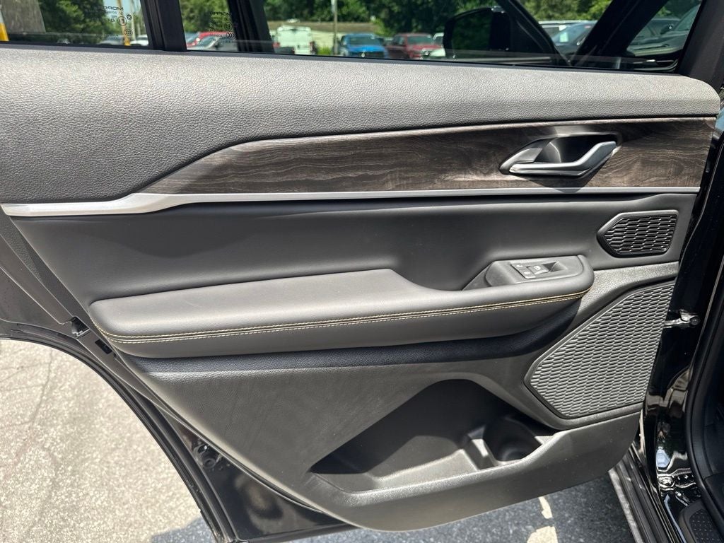 2026 Jeep Grand Cherokee L Base