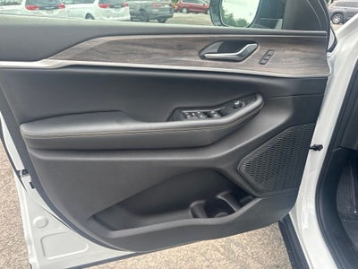 2026 Jeep Grand Cherokee L Base