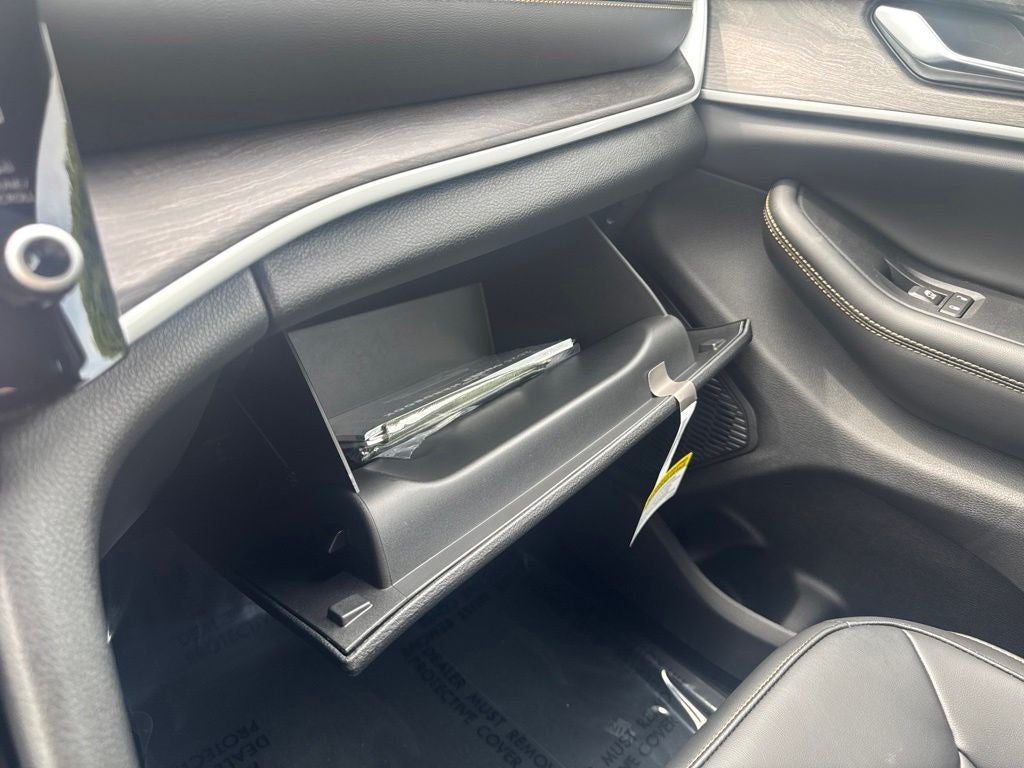 2026 Jeep Grand Cherokee L Base