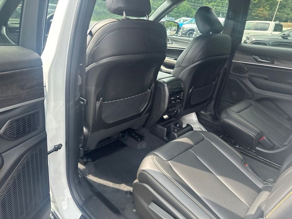 2026 Jeep Grand Cherokee L Base