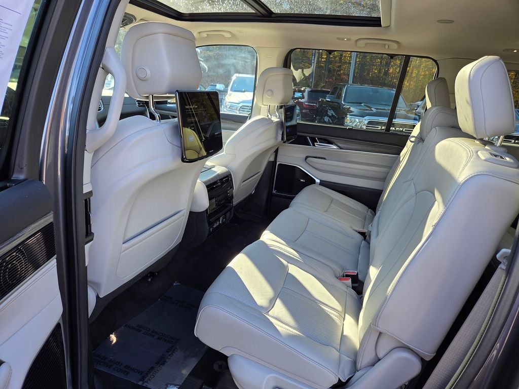 2024 Jeep Wagoneer L Series III