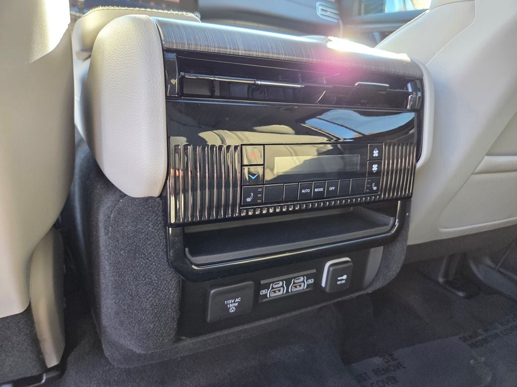 2024 Jeep Wagoneer L Series III