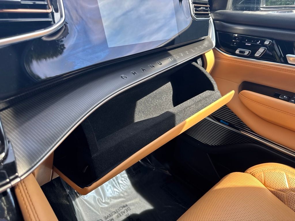2025 Jeep Grand Wagoneer L Series III