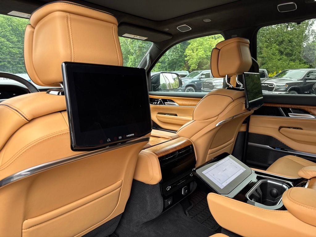 2025 Jeep Grand Wagoneer Series III