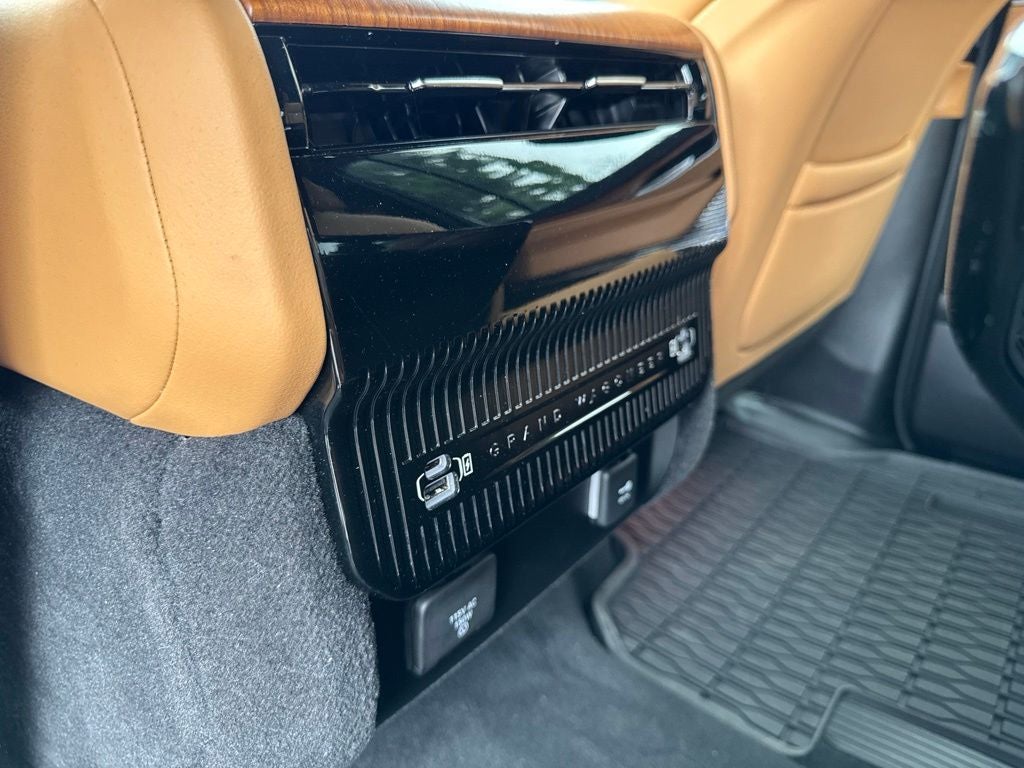 2025 Jeep Grand Wagoneer Series III