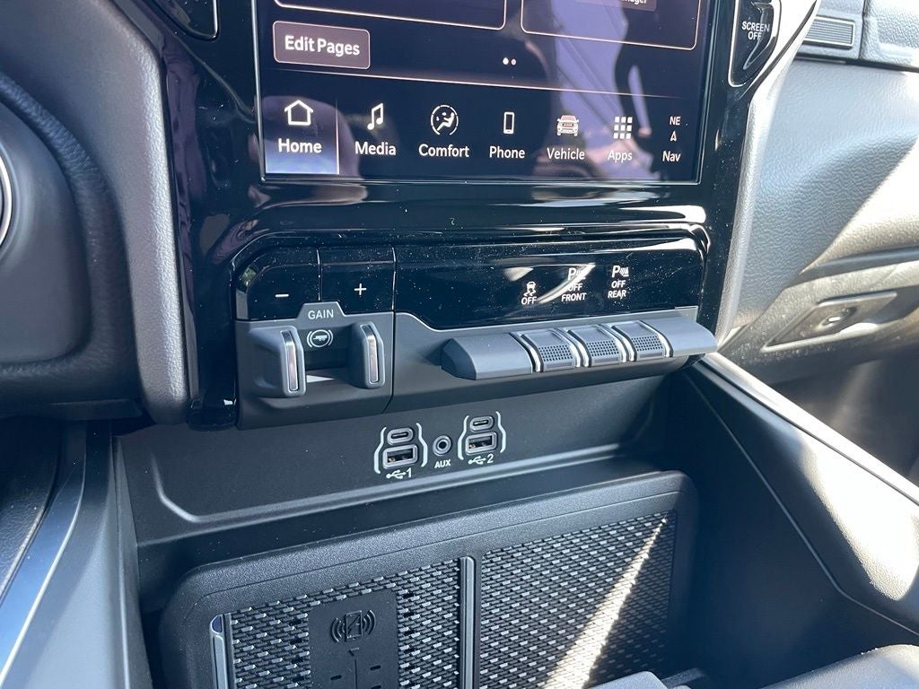 2027 RAM 1500 Big Horn/Lone Star