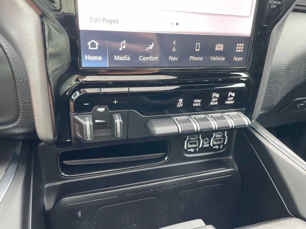 2024 RAM 1500 Laramie