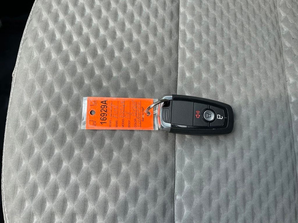 2020 Ford Escape SE